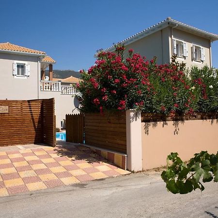 Le Torri Villas By Nidri Holiday Villas Zewnętrze zdjęcie